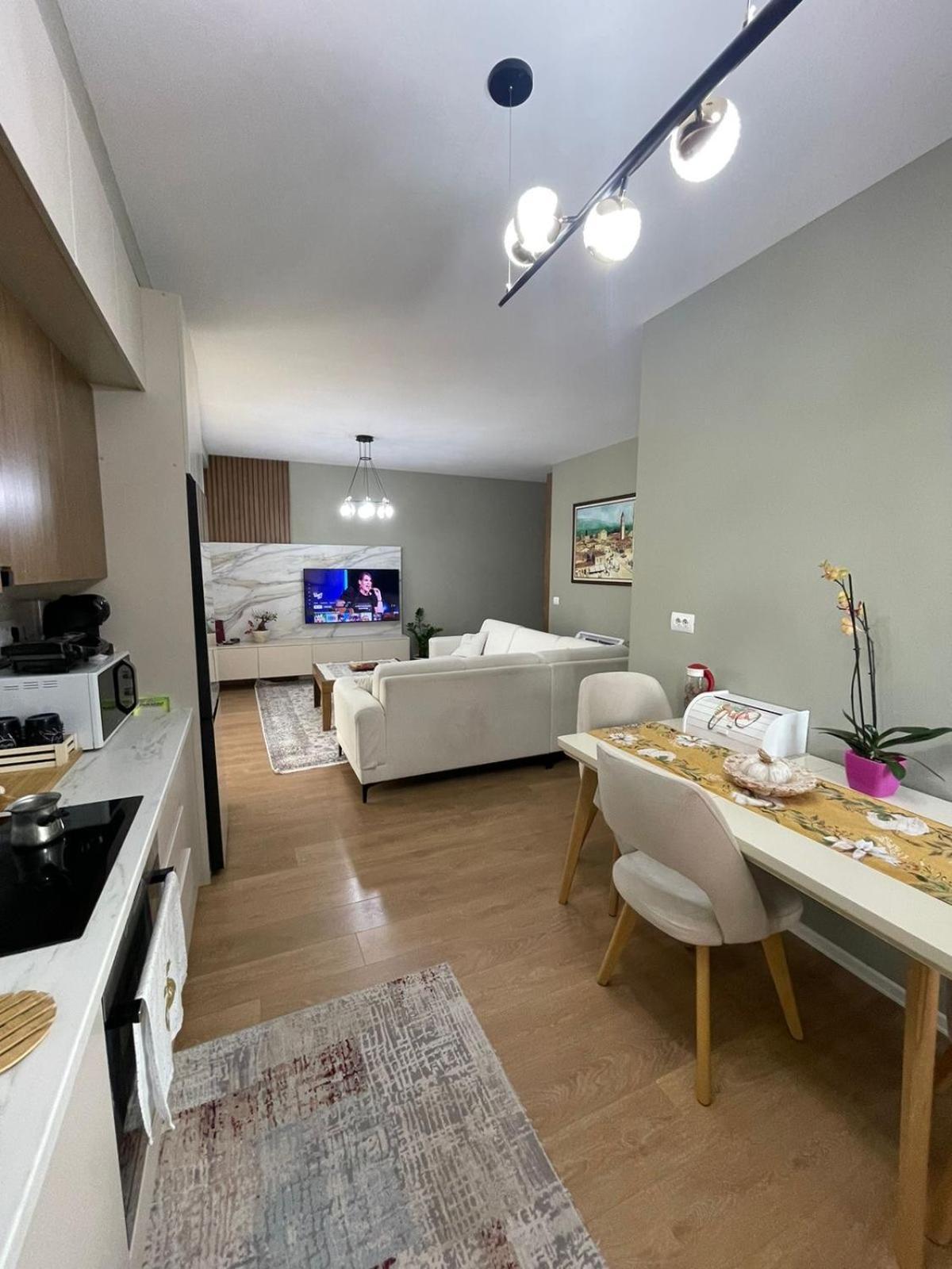 Garden Building Luxury Apartment Tiranë Luaran gambar