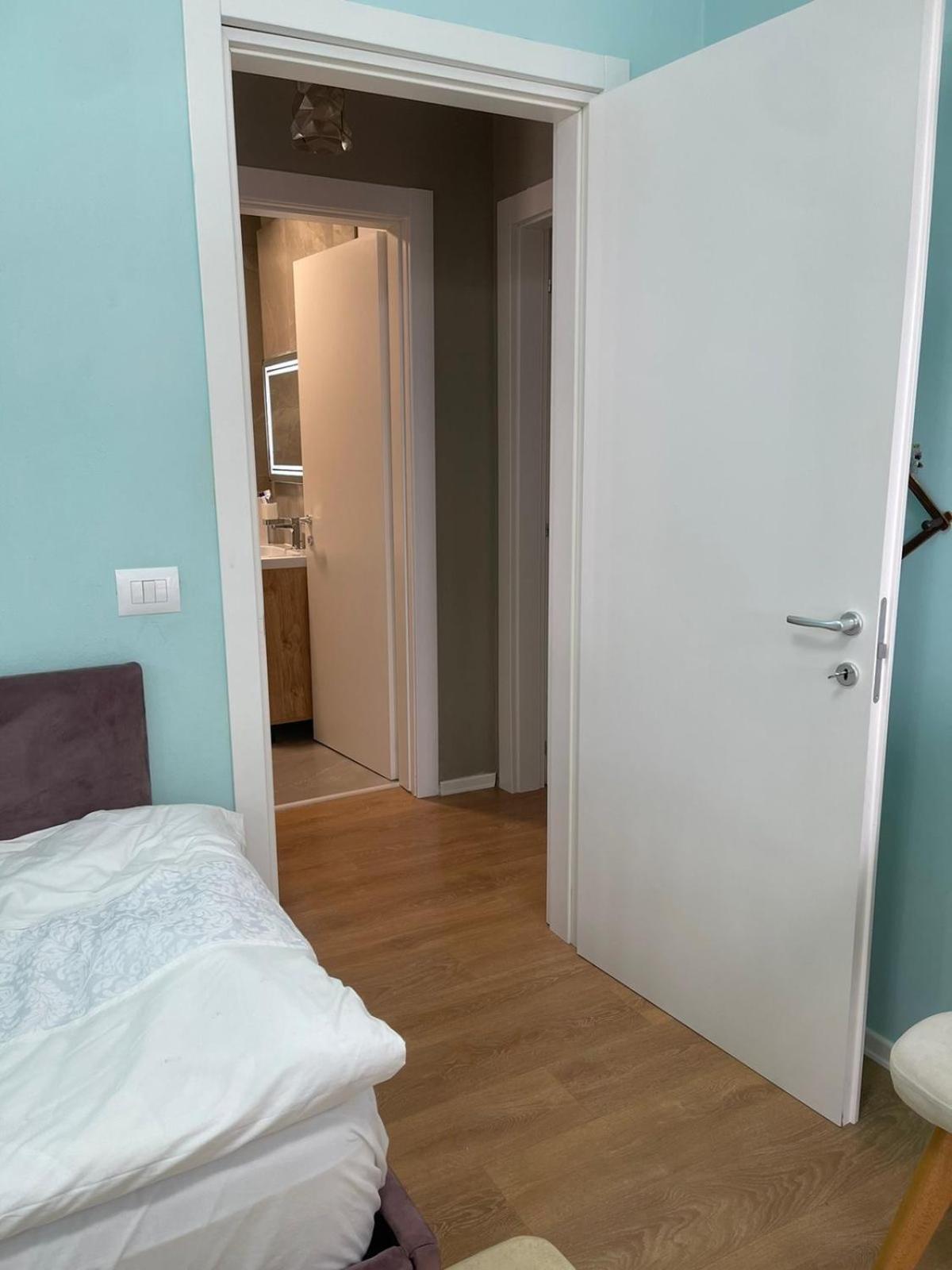 Garden Building Luxury Apartment Tiranë Luaran gambar